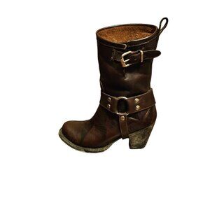 Rancho Women's Distressed Durango Style Platform heel boots